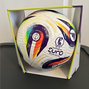 BRAND NEW Adidas UEFA Women’s Euro 2025 Official Pro Soccer Ball JH1261 Size 5